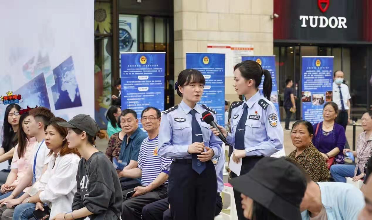 2025澳门天天六开彩查询,警惕网络赌博陷阱，切勿参与违法犯罪活动——关于澳门天天六开彩查询的警示文章